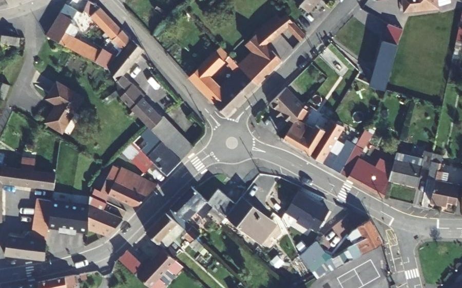 Vue aérienne du Rond-point anonyme n°1218093477