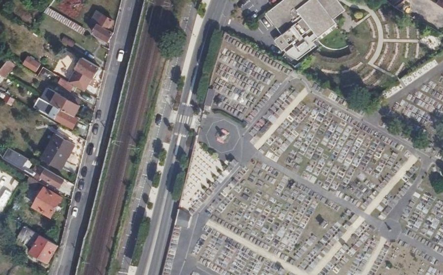 Vue aérienne du Rond-point anonyme n°1221564114