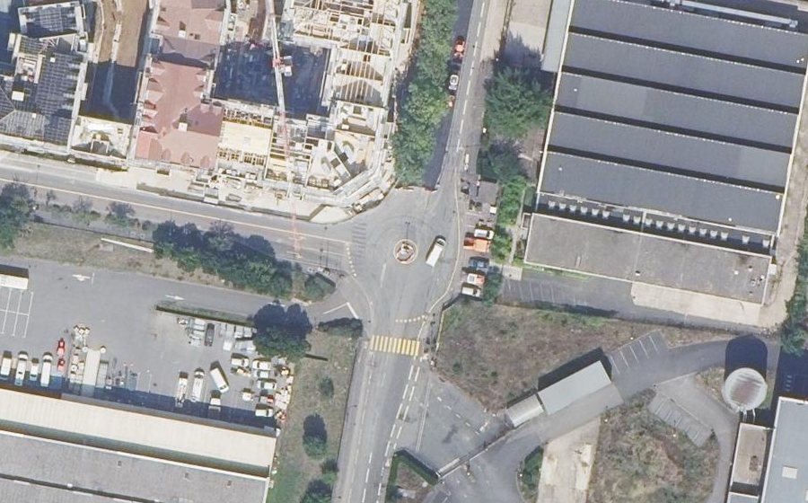 Vue aérienne du Rond-point anonyme n°1222109254
