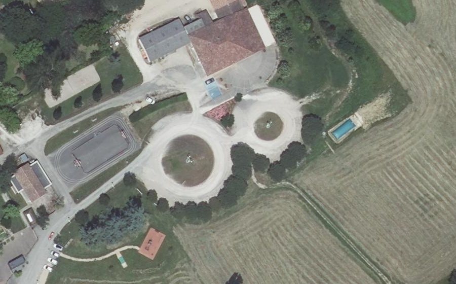 Vue aérienne du Rond-point anonyme n°1222585196
