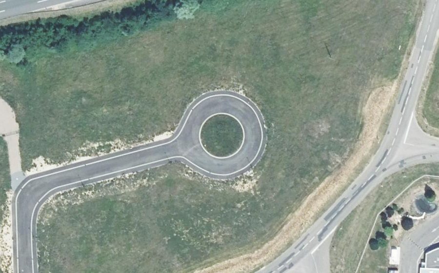 Vue aérienne du Rond-point anonyme n°1222712953