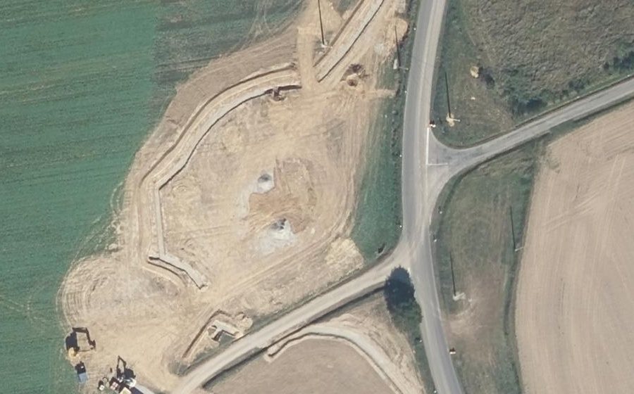 Vue aérienne du Rond-point anonyme n°1227199116