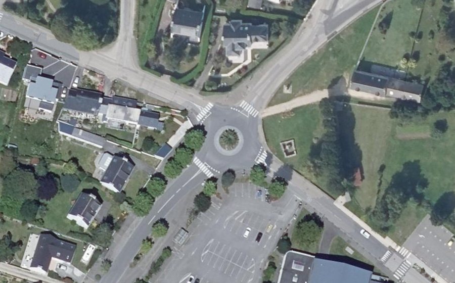 Vue aérienne du Rond-point anonyme n°123012191