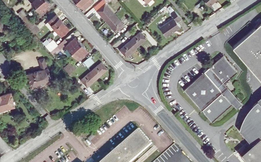 Vue aérienne du Rond-point anonyme n°1230320284