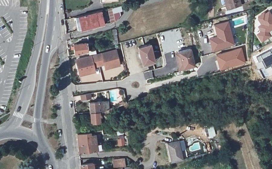 Vue aérienne du Rond-point anonyme n°1231442263