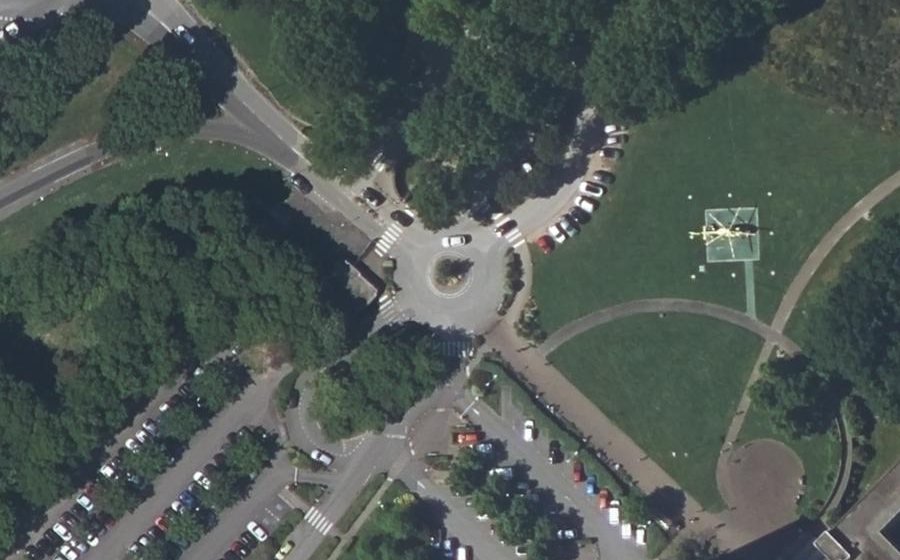 Vue aérienne du Rond-point anonyme n°123153304