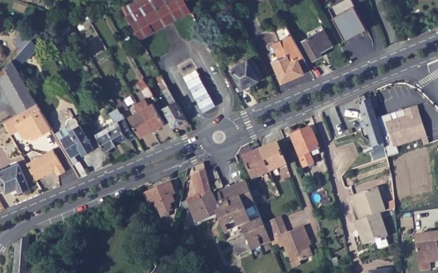 Vue aérienne du Rond-point anonyme n°1232148822