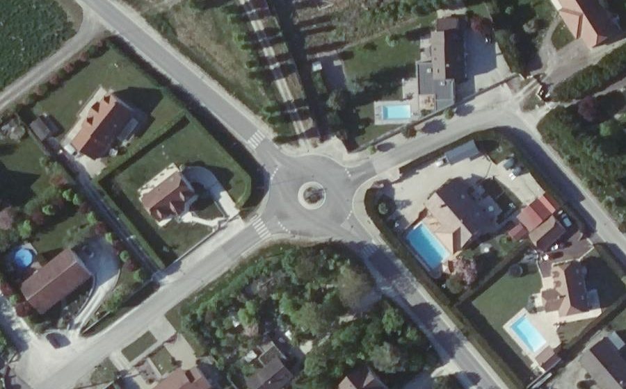 Vue aérienne du Rond-point anonyme n°1234614655
