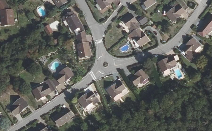 Vue aérienne du Rond-point anonyme n°1235233217