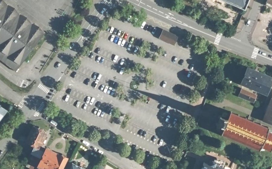 Vue aérienne du Rond-point anonyme n°123530965