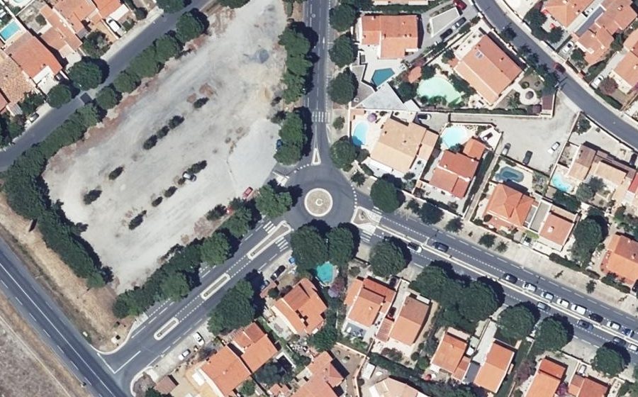 Vue aérienne du Rond-point anonyme n°1236306898