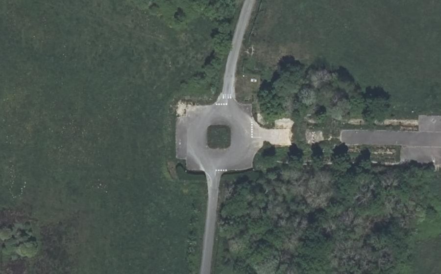 Vue aérienne du Rond-point anonyme n°1238002546