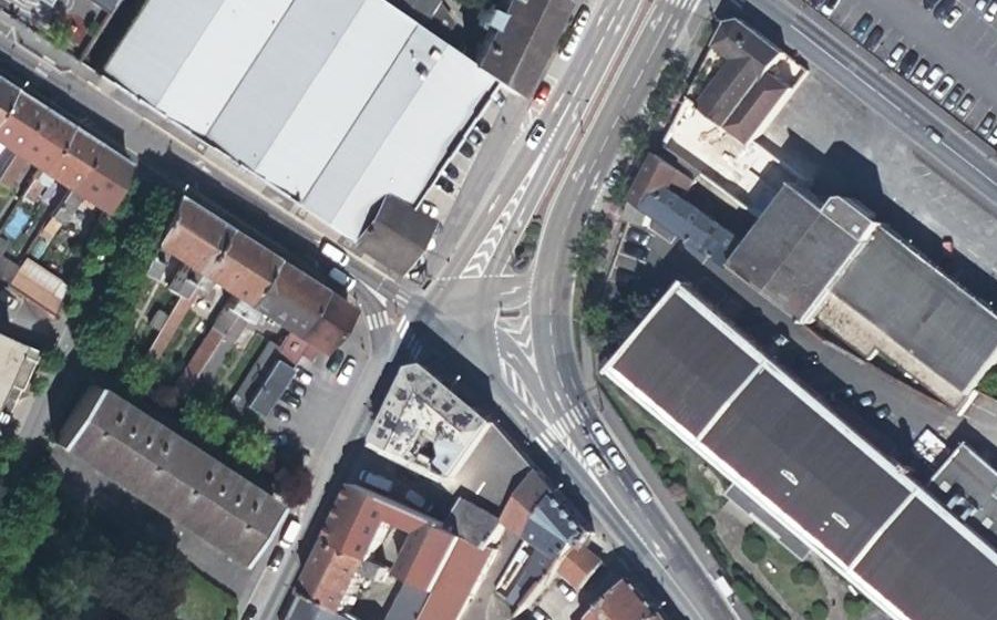 Vue aérienne du Rond-point anonyme n°1242747235