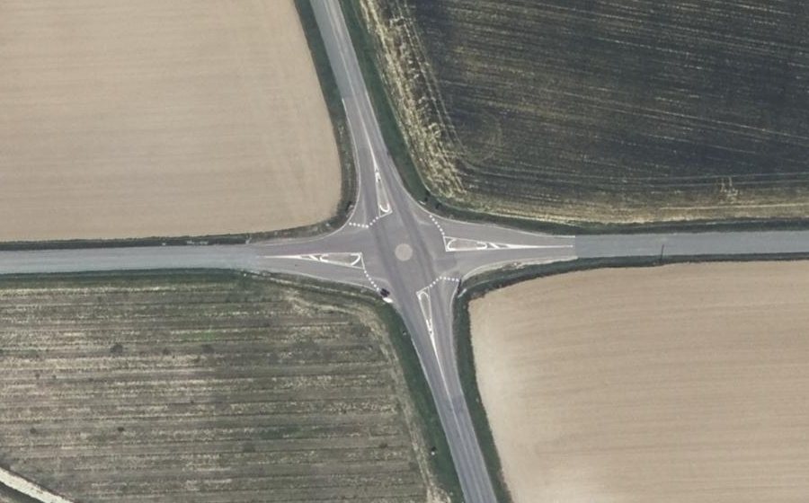 Vue aérienne du Rond-point anonyme n°1243386099