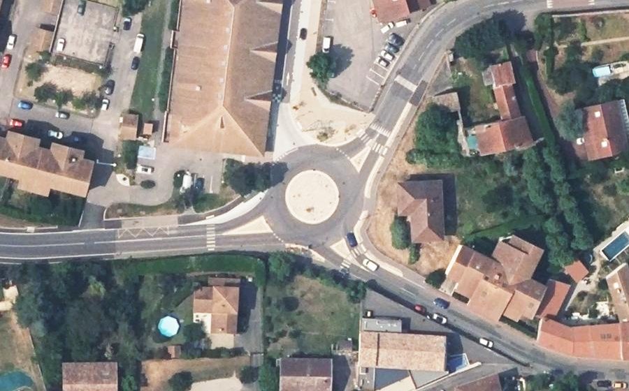Vue aérienne du Rond-point anonyme n°1244652072