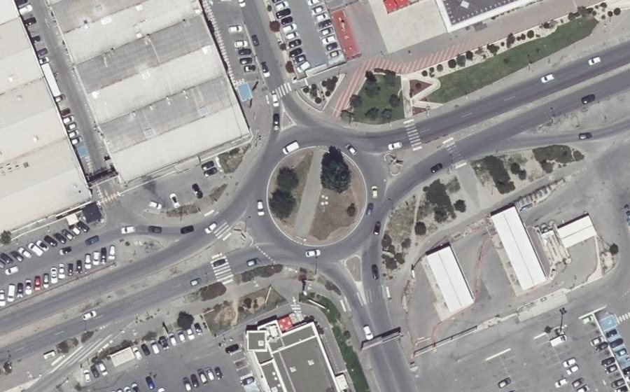 Vue aérienne du Rond-point anonyme n°1245300138