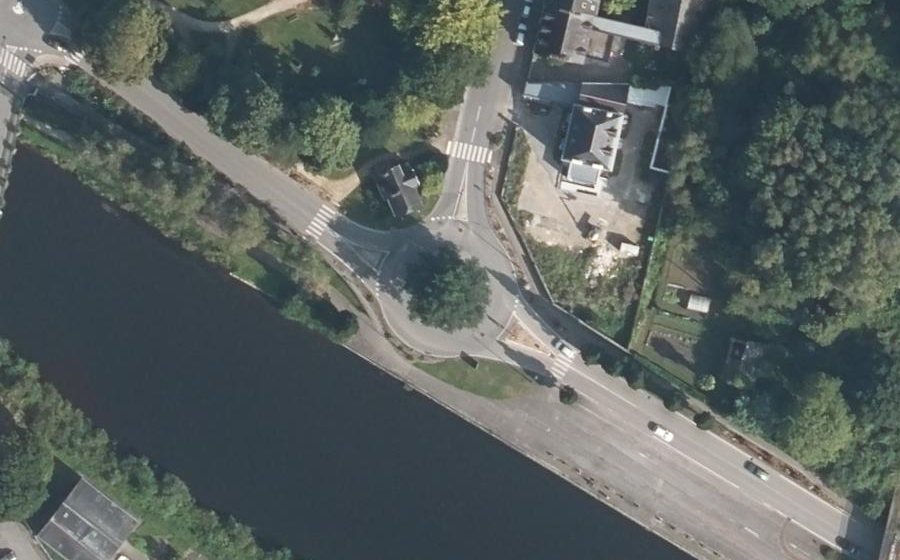 Vue aérienne du Rond-point anonyme n°1245621949