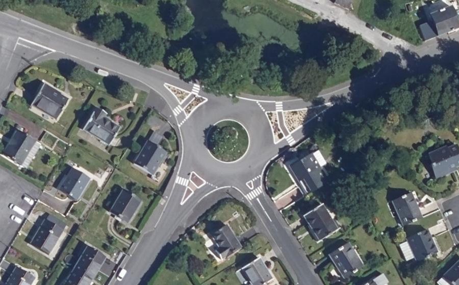 Vue aérienne du Rond-point anonyme n°1245628551