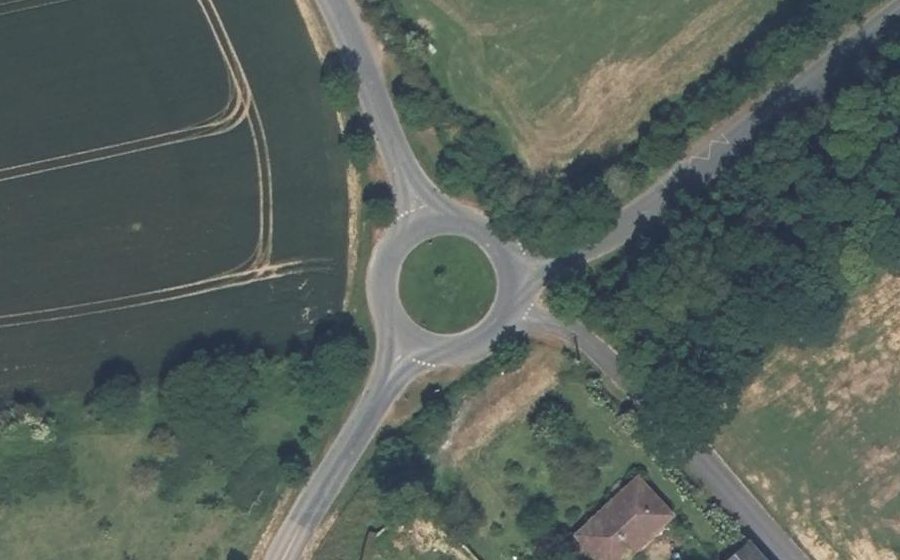 Vue aérienne du Rond-point anonyme n°1245809826