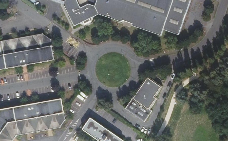 Vue aérienne du Avenue des Deux Lacs