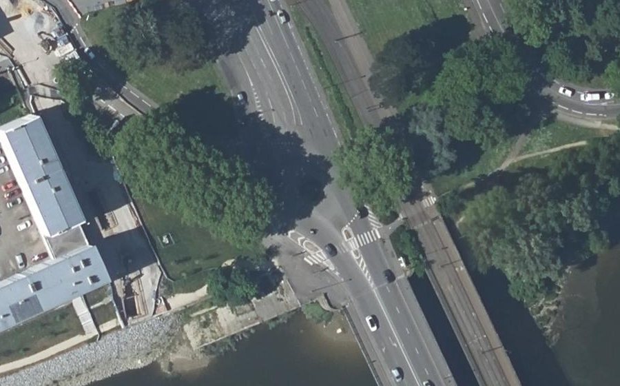 Vue aérienne du Rond-point anonyme n°1247119184