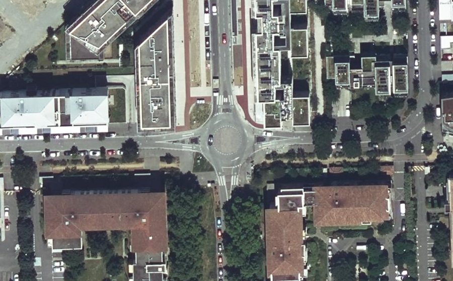 Vue aérienne du Rond-point anonyme n°1247659276