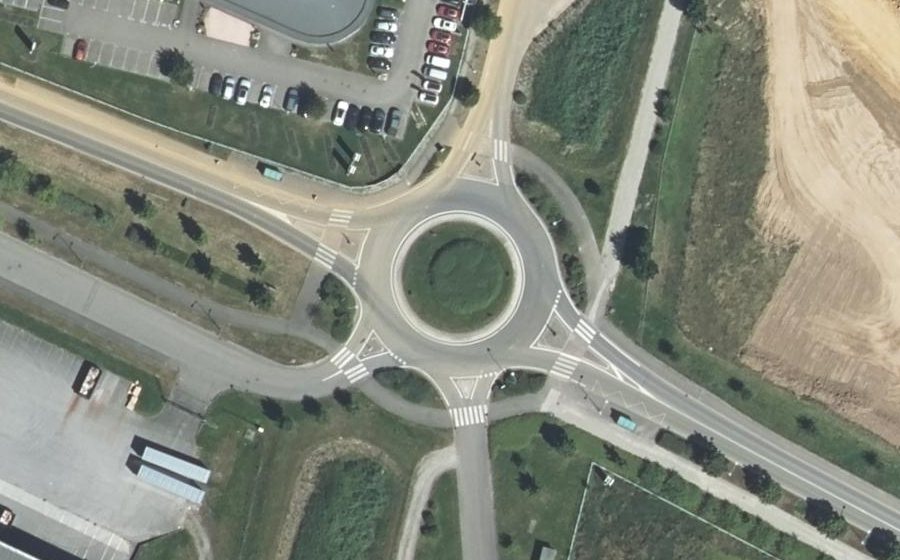 Vue aérienne du Rond-point anonyme n°125300010