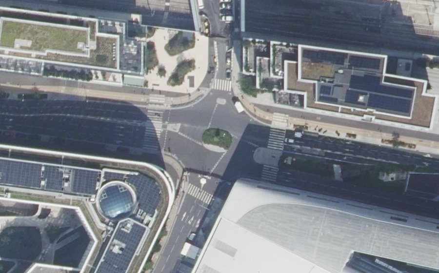 Vue aérienne du Rond-point anonyme n°1254205582