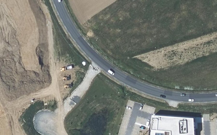 Vue aérienne du Rond-point anonyme n°1254623474