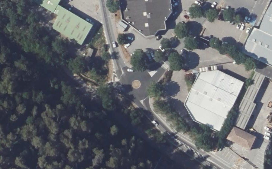 Vue aérienne du Rond-point anonyme n°1257896954