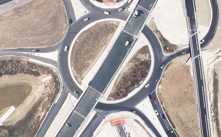 Vue aérienne du Rond-point anonyme n°1270732582