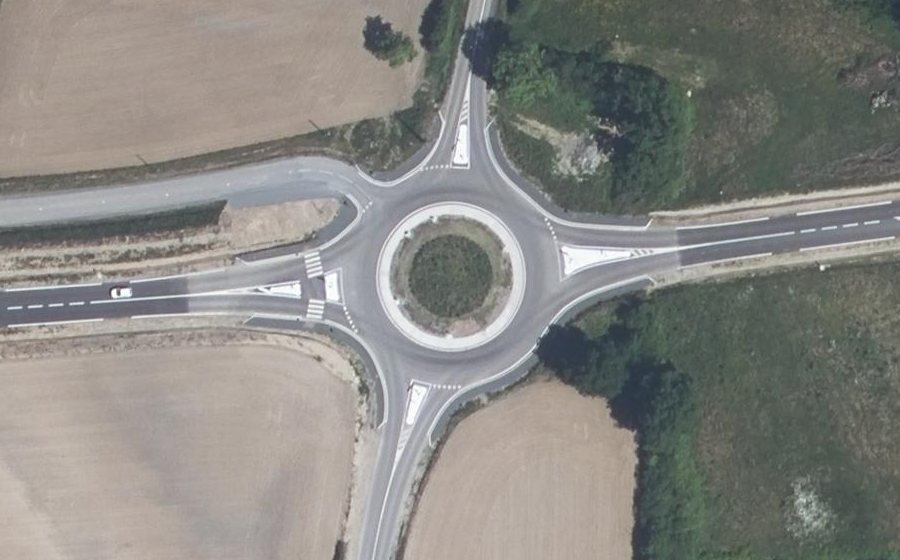 Vue aérienne du Rond-point anonyme n°1271599893