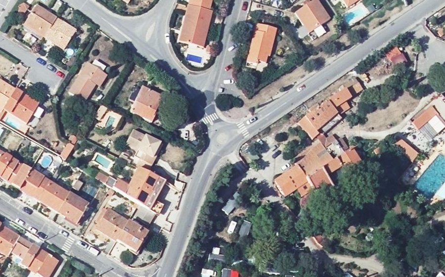 Vue aérienne du Rond-point anonyme n°1273924904