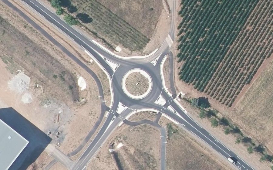 Vue aérienne du Rond-point anonyme n°1273956968