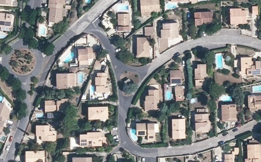 Vue aérienne du Rue Haute de la Colline