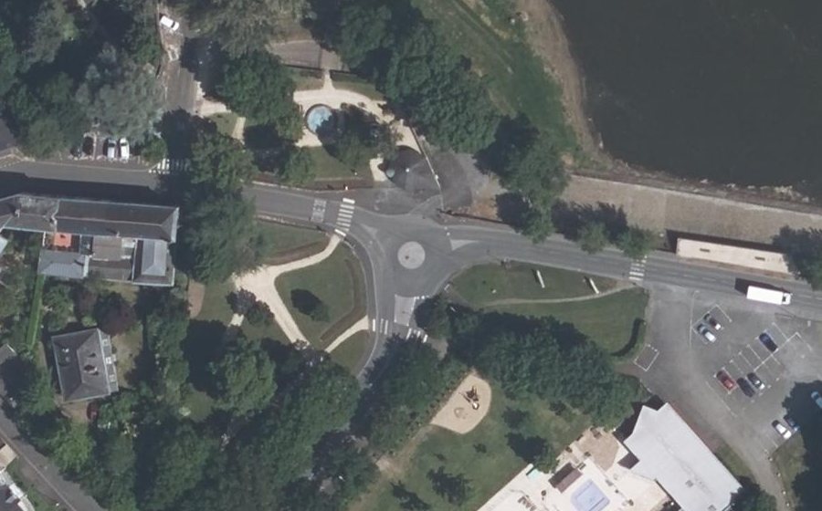 Vue aérienne du Rond-point anonyme n°1279260266