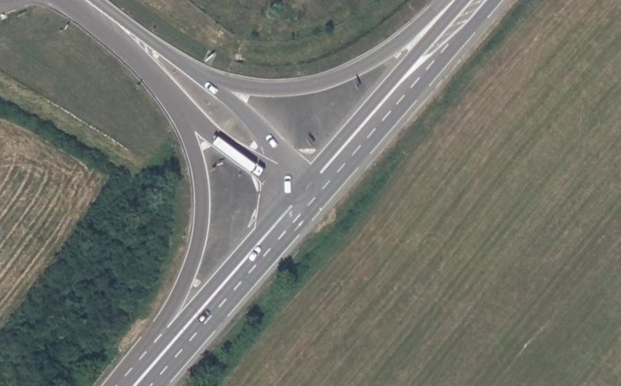 Vue aérienne du Rond-point anonyme n°1280257471