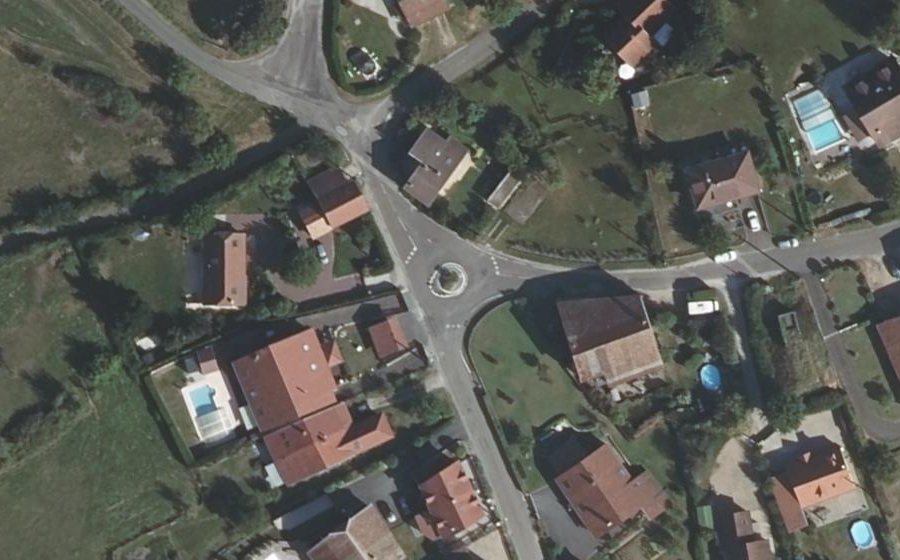 Vue aérienne du Rond-point anonyme n°1287597639