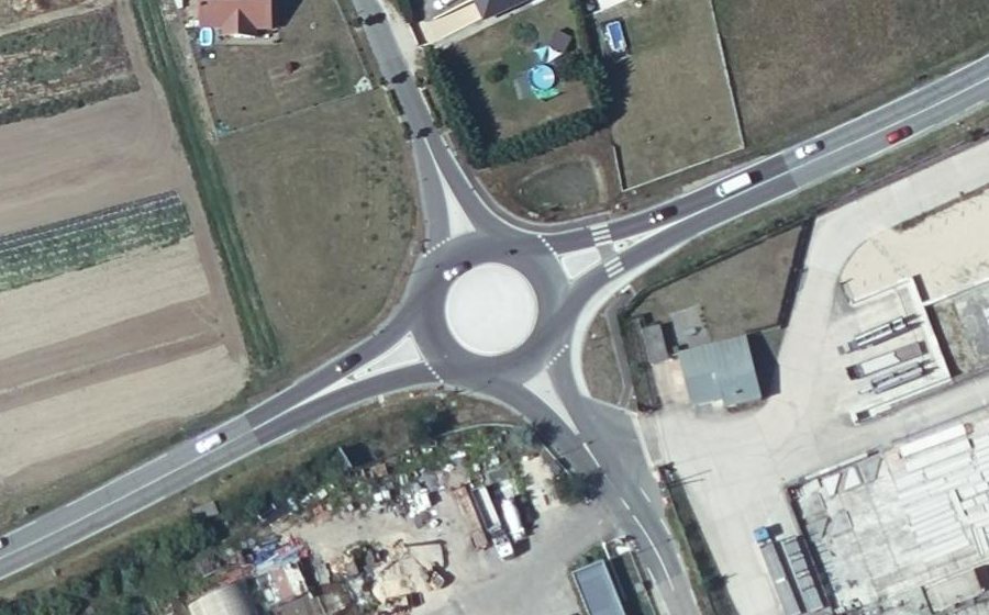 Vue aérienne du Rond-point anonyme n°1288451140