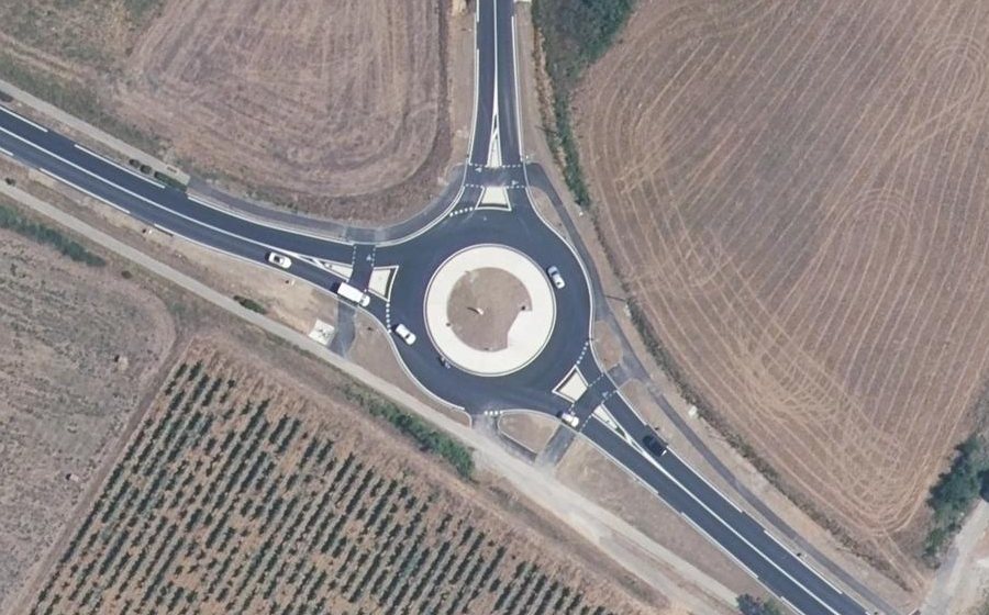 Vue aérienne du Rond-point anonyme n°1289369678