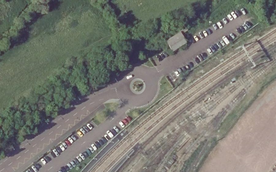Vue aérienne du Rond-point anonyme n°128946500