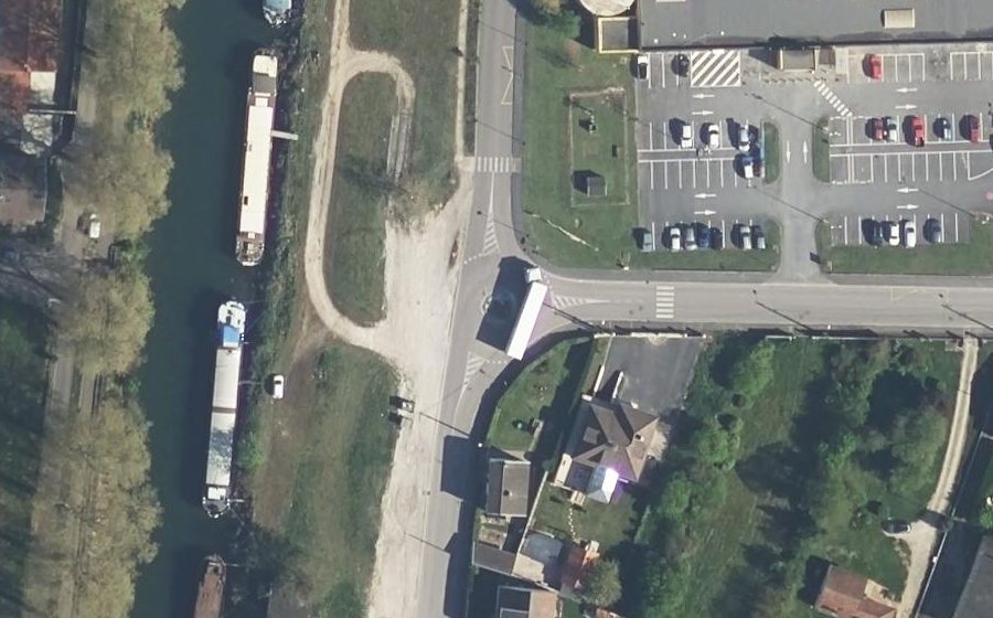 Vue aérienne du Rue du Port de Givet