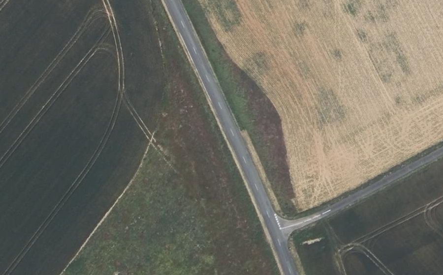 Vue aérienne du Rond-point anonyme n°1293943352
