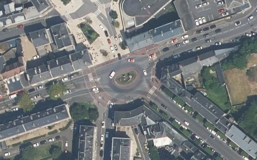 Vue aérienne de la Place Jean Paul 2