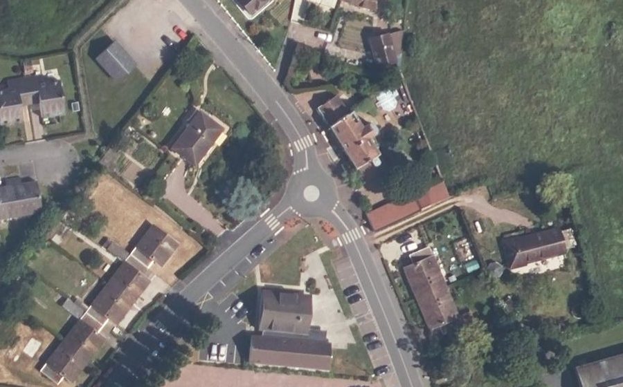 Vue aérienne du Rond-point anonyme n°1302150141