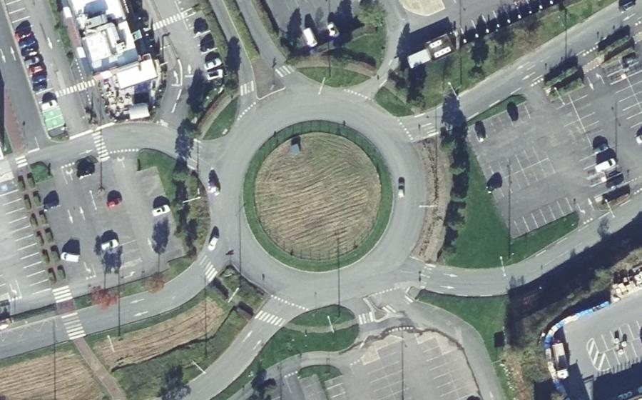 Vue aérienne du Rond-point anonyme n°13058113