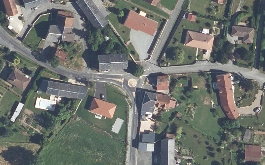 Vue aérienne du Rond-point anonyme n°1305888467