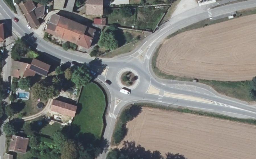 Vue aérienne du Porte des Alpes