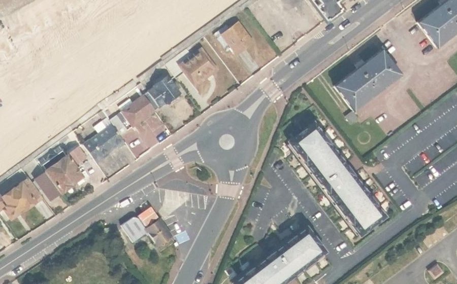 Vue aérienne du Rond-point anonyme n°1308612147