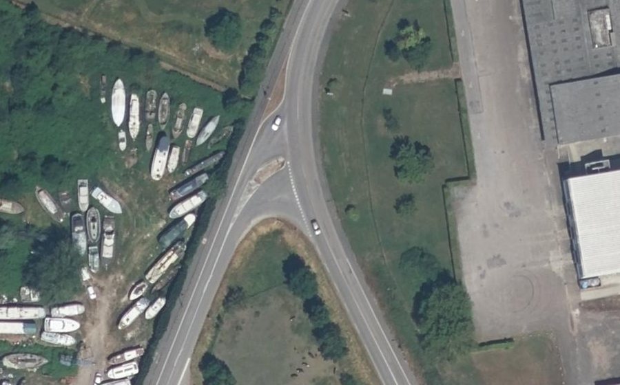 Vue aérienne du Rond-point anonyme n°1311544420